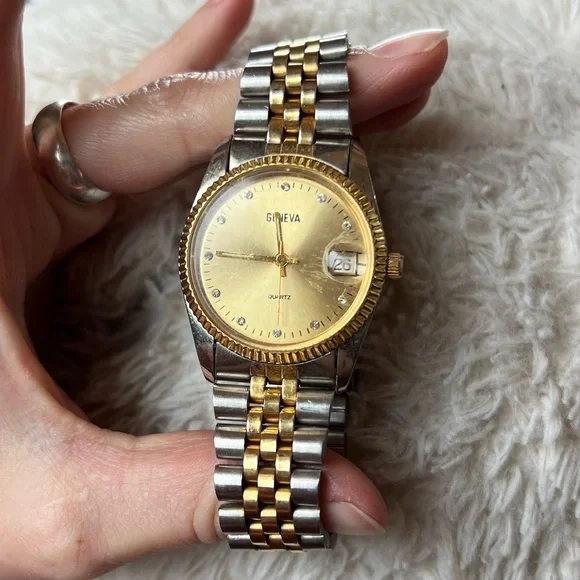 Geneva Quartz Watch - Picture 3 of 6